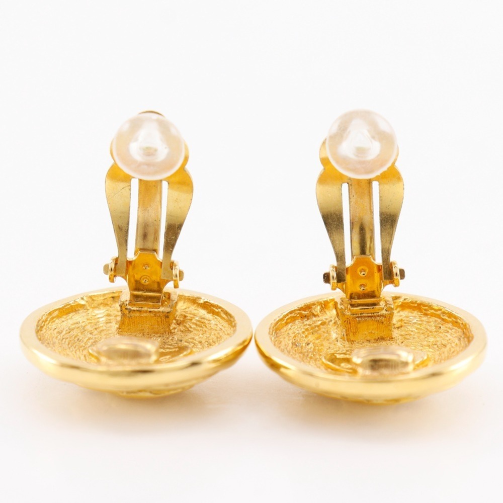CHANEL Vintage Gold Logo Earrings - Picture 5 of 9